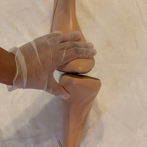 Taryn Rose New "Nora Luxe Leather" Sea Shell (Tannish Peach) Booties, Size 11! - Picture 5 of 8